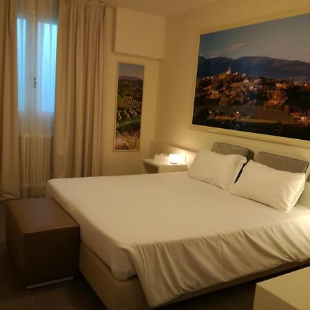 Villa Del Poggio Prosecco Bike Hotel San Pietro Di Feletto المظهر الخارجي الصورة
