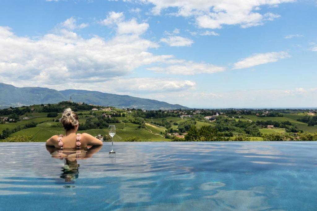 Villa Del Poggio Prosecco Bike Hotel San Pietro Di Feletto المظهر الخارجي الصورة