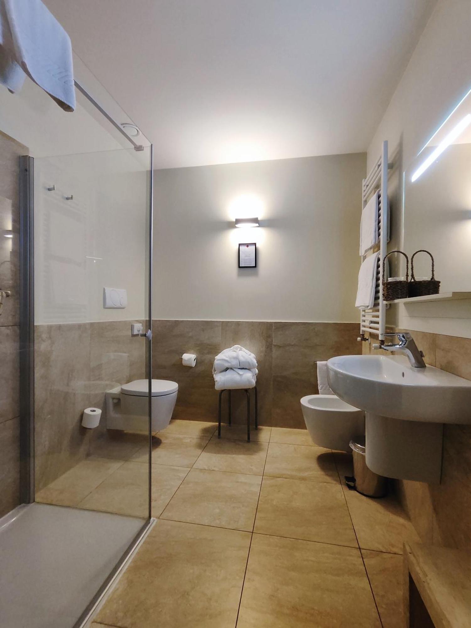Villa Del Poggio Prosecco Bike Hotel San Pietro Di Feletto المظهر الخارجي الصورة