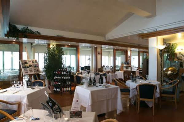 Villa Del Poggio Prosecco Bike Hotel San Pietro Di Feletto المظهر الخارجي الصورة